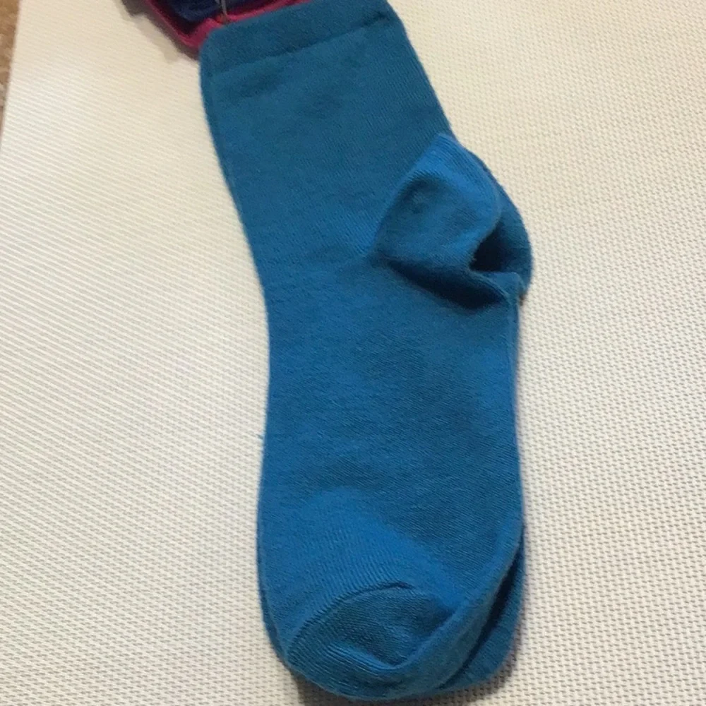FOUR VARIOUS COLORED BANDED TOP SOCKS - Picture 2 of 5
